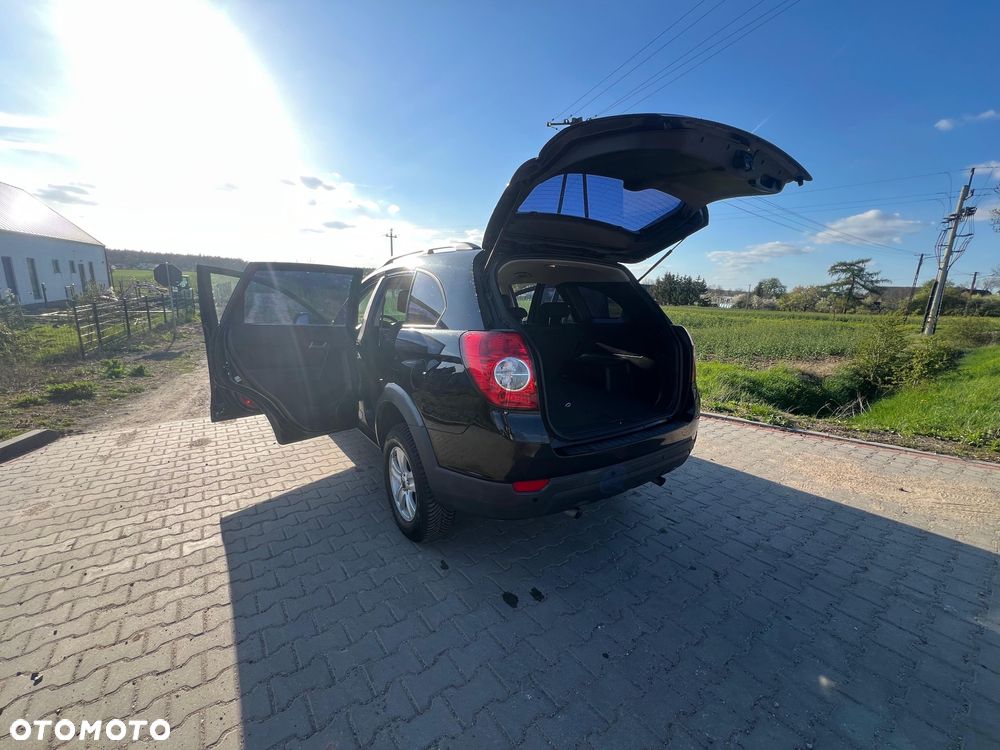 Chevrolet Captiva - 23