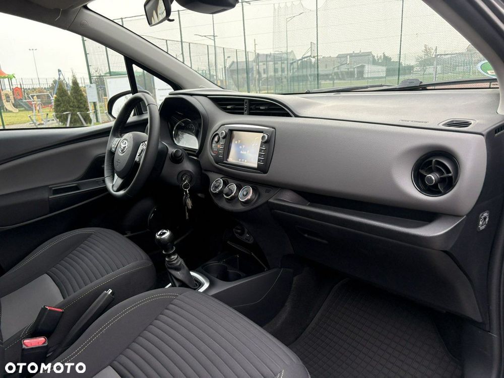 Toyota Yaris - 13