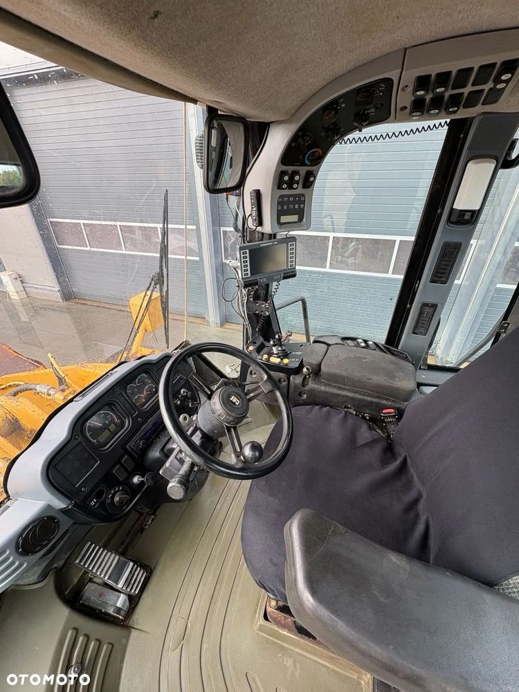 Caterpillar 962H - 10