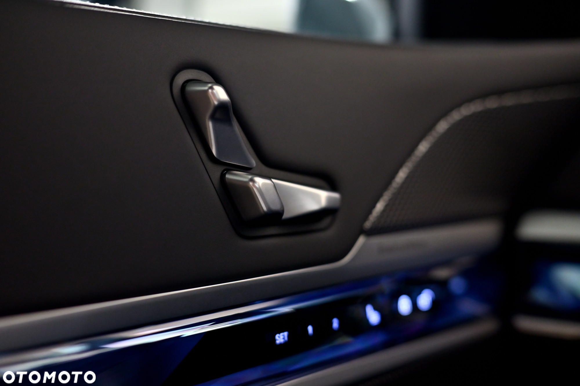 BMW Seria 7 - 28