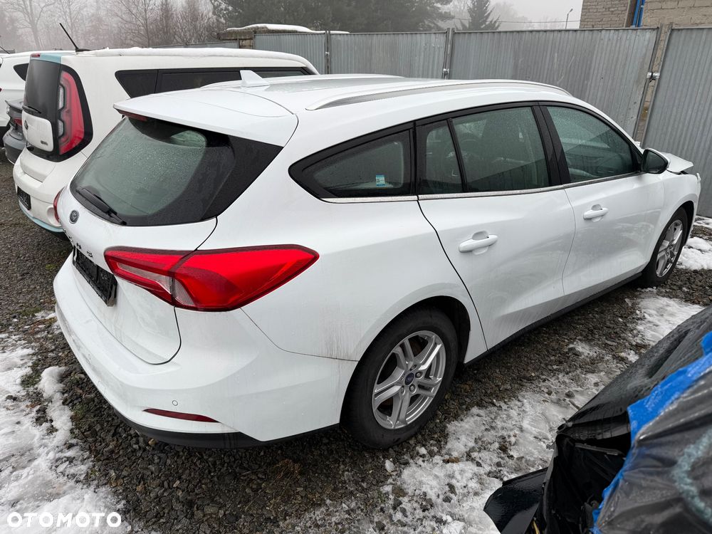 Ford Focus 1.5 EcoBlue Start-Stopp-System TITANIUM STYLE - 2