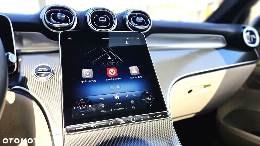 Mercedes-Benz GLC - 21