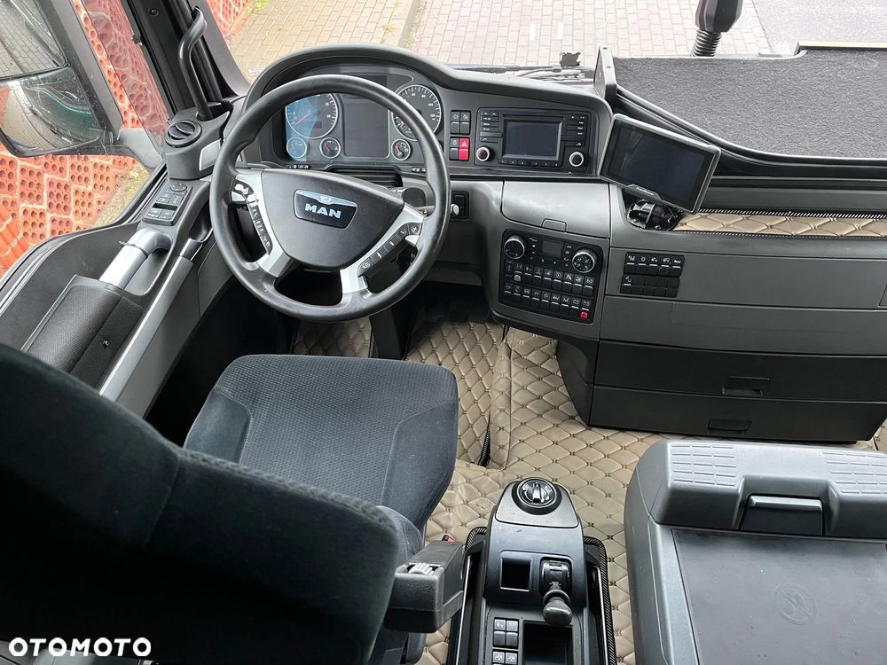 MAN TGX - 8