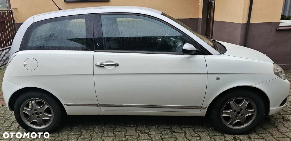 Lancia Ypsilon 1.2 8V Argento (4 os.) - 8