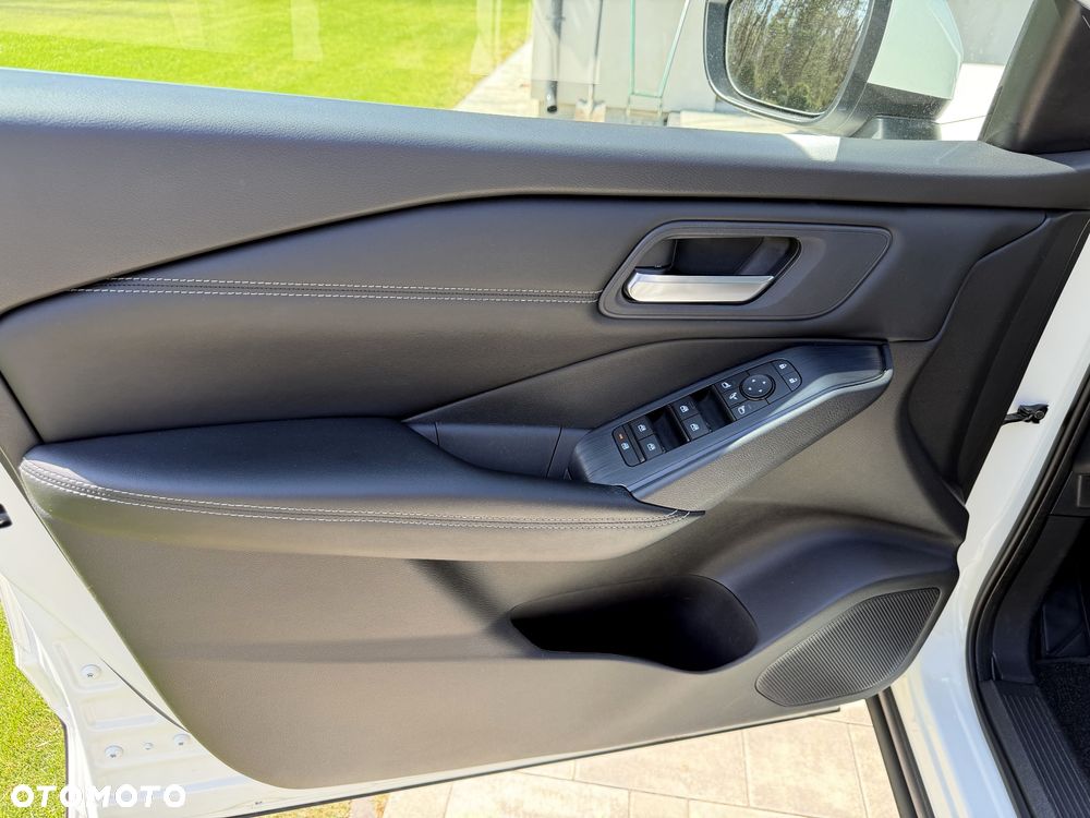 Nissan Qashqai 1.3 DIG-T MHEV Xtronic Tekna+ - 24