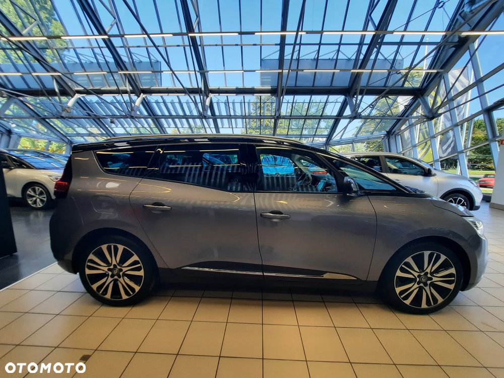 Renault Grand Scenic - 33