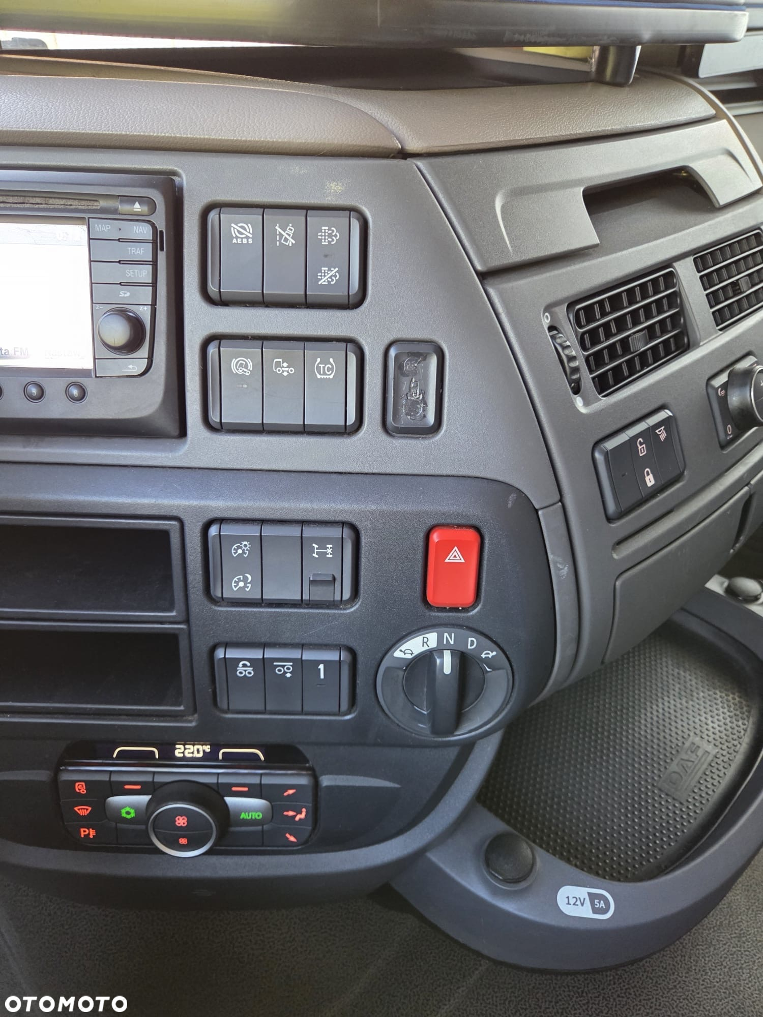 DAF XF - 17