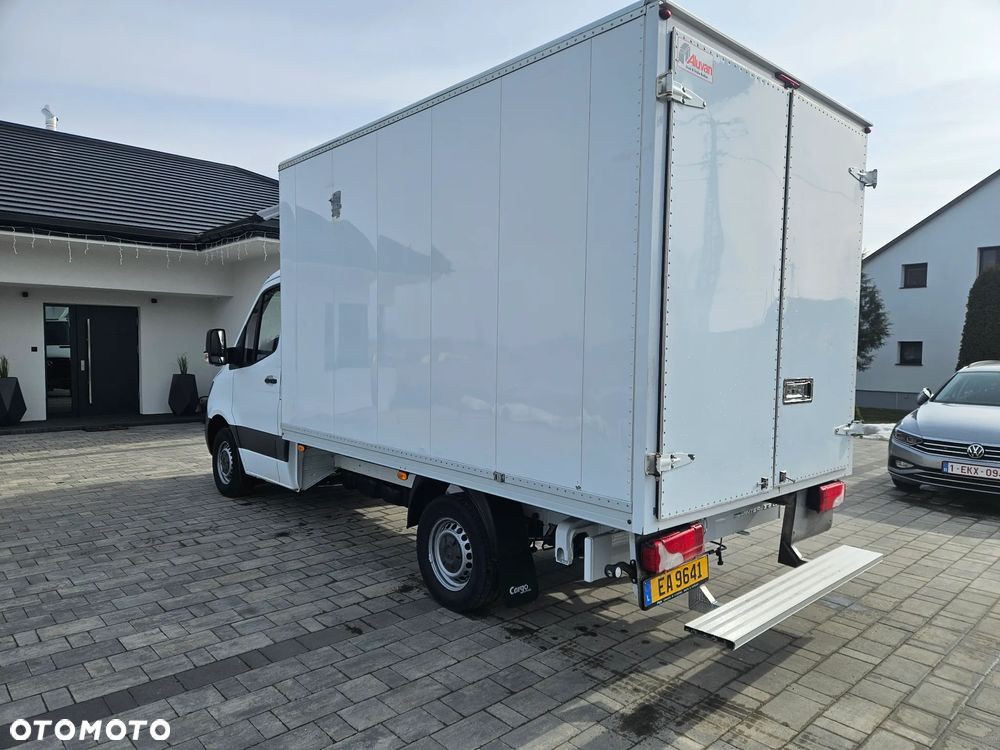 Mercedes-Benz Sprinter - 5