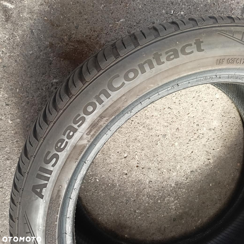 Opona 275/40/19 Continental AllSeason Contact (F4734) - 3