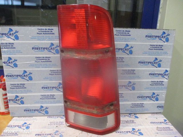 Farol Tras Stop3139 LAND ROVER DISCOVERY 2 L318 FASE 2 2000 2.5TDS 4X4 140CV 5P CINZA DRT ORIGINAL  DANIFICADO - 1