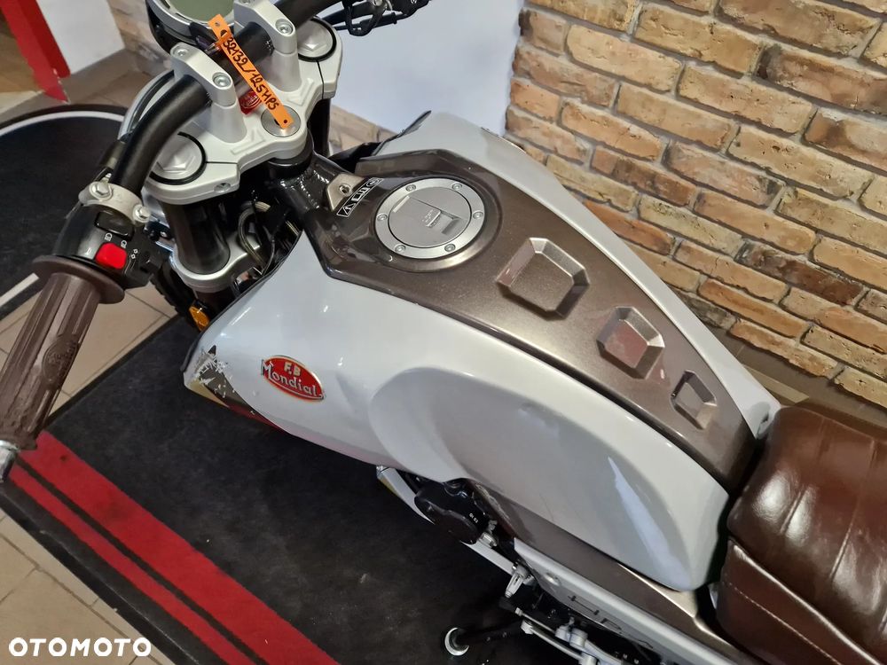 Mondial HPS 125 - 11