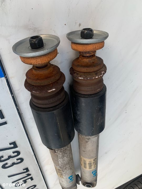 Amortyzatory tylne komplet Bmw e61 kombi 6766587 super stan - 3