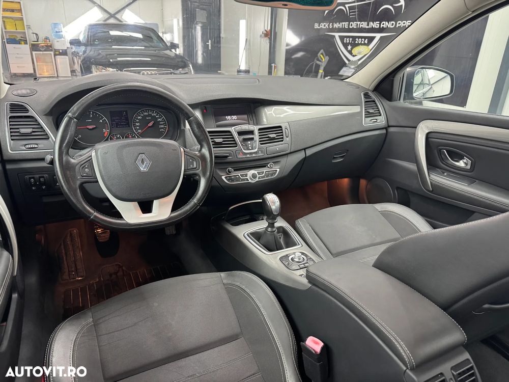 Renault Laguna dCi 110 FAP Paris Business - 4