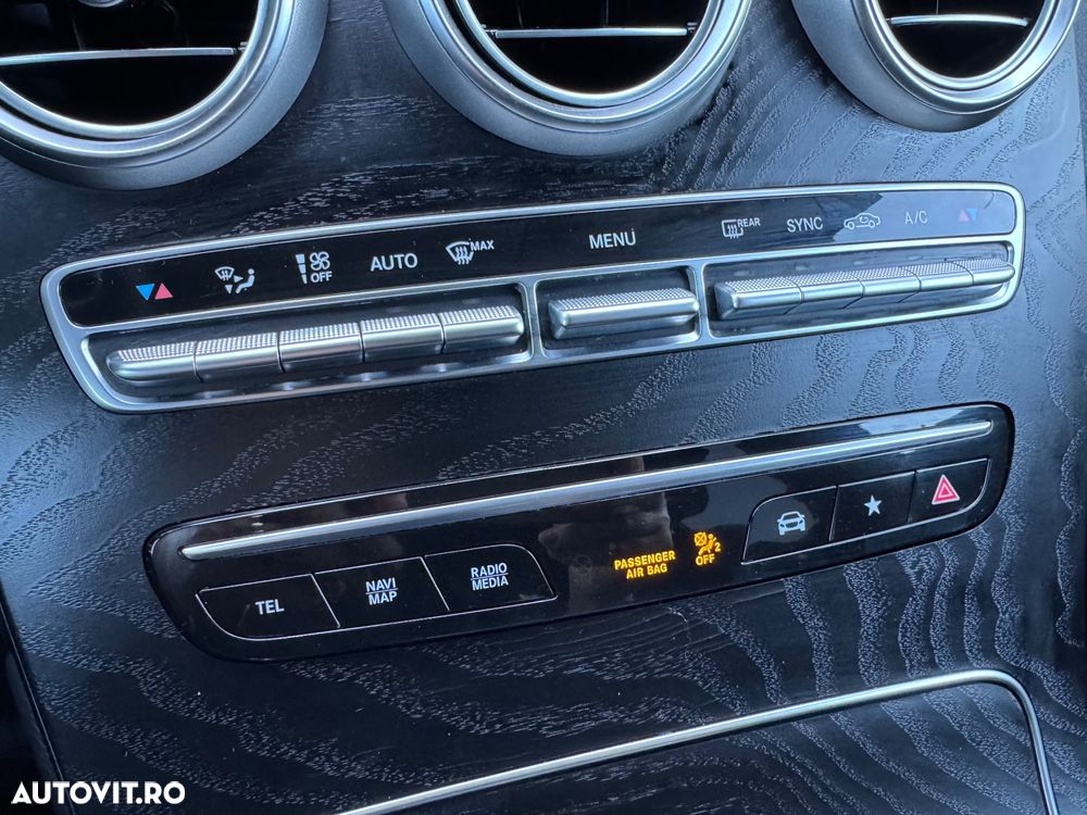 Mercedes-Benz GLC Coupe 200 4Matic 9G-TRONIC AMG Line Plus - 29