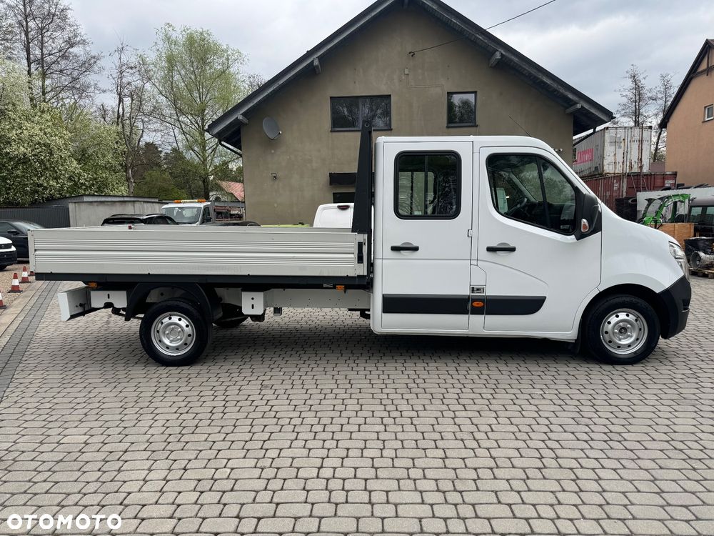 Nissan NV400 - 4