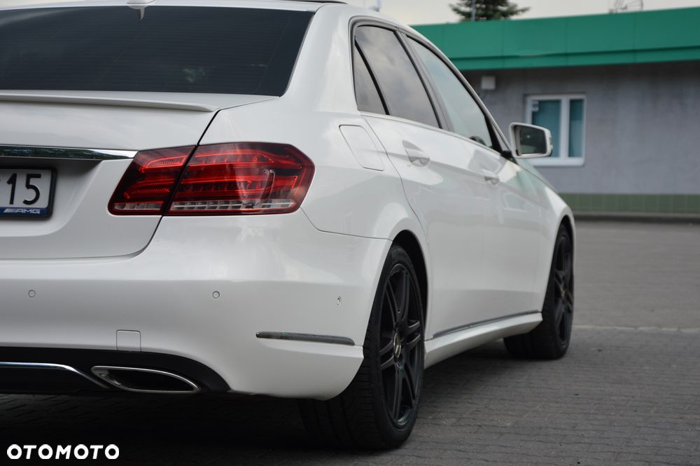 Mercedes-Benz Klasa E 200 7G-TRONIC Elegance - 13