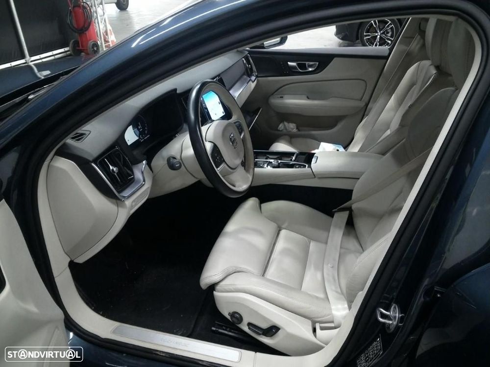Volvo V60 2.0 T6 AWD TE Inscription Expression - 4