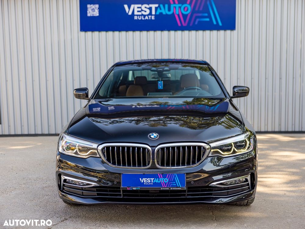BMW Seria 5 530i Aut. Luxury Line - 27