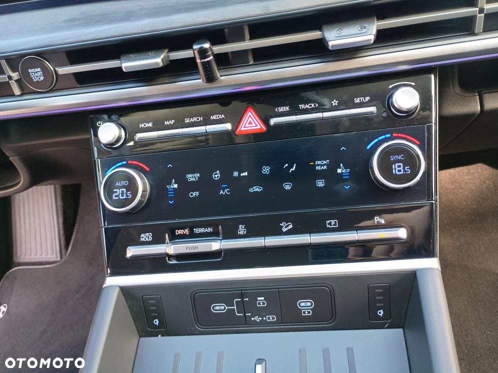 Hyundai Santa Fe 1.6 T-GDI PHEV Platinum 4WD 7os - 24