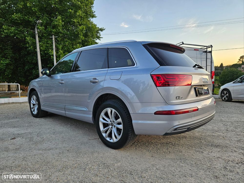 Audi Q7 - 10
