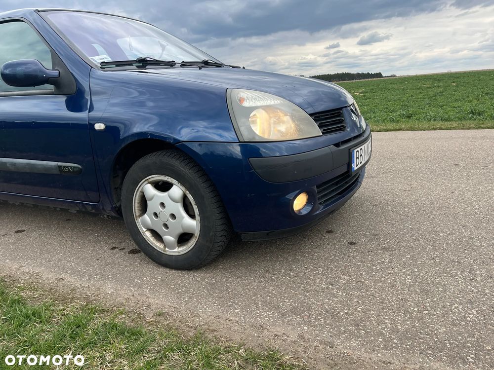 Renault Clio - 9