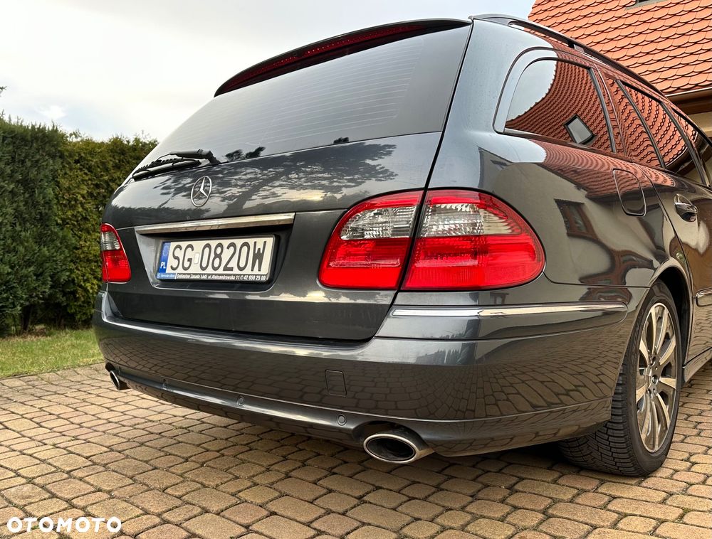 Mercedes-Benz Klasa E 320 CDI 7G-TRONIC Elegance - 27