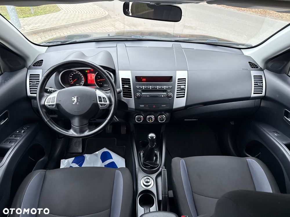 Peugeot 4007 5-Sitzer Sport - 16