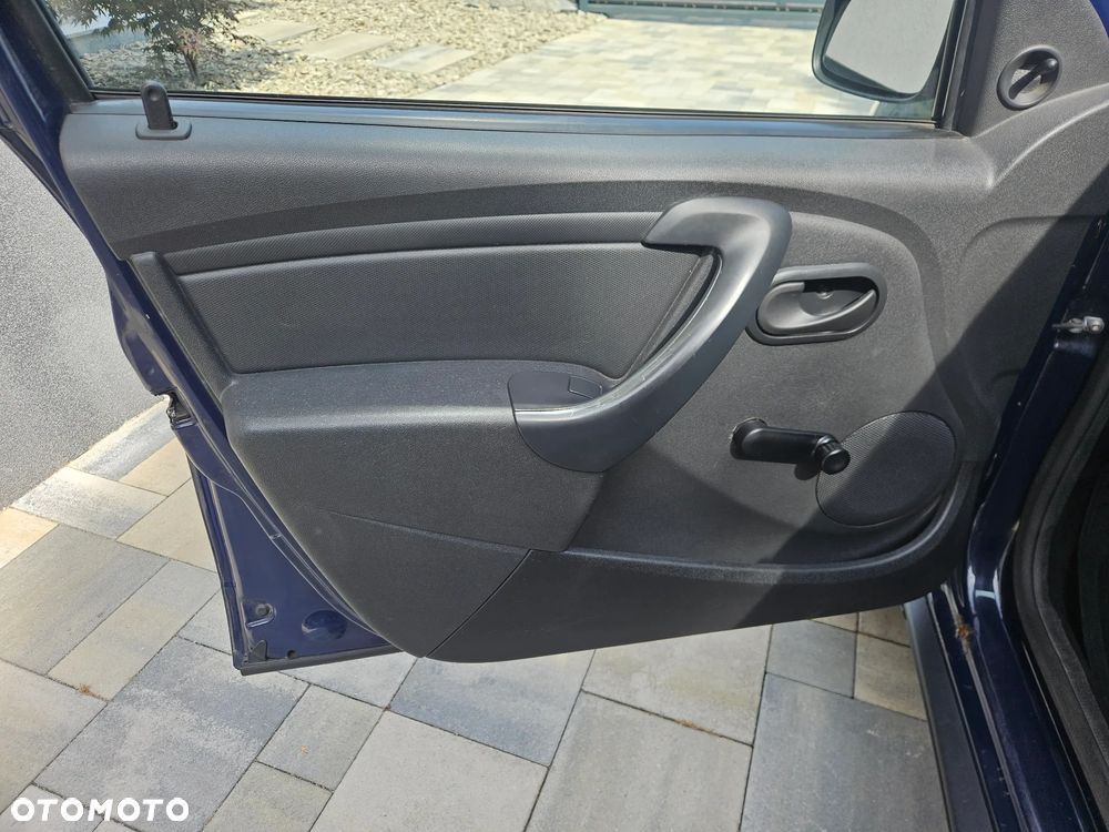 Dacia Duster 1.6 SCe Ambiance S&S - 8