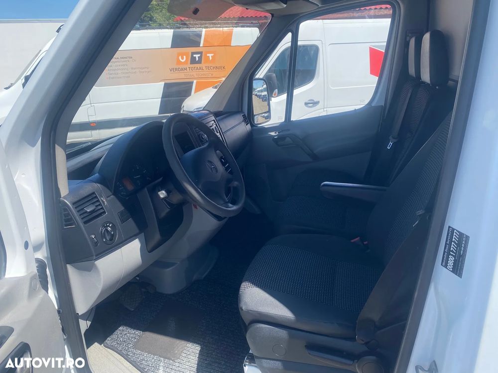 Mercedes-Benz SPRINTER - 14