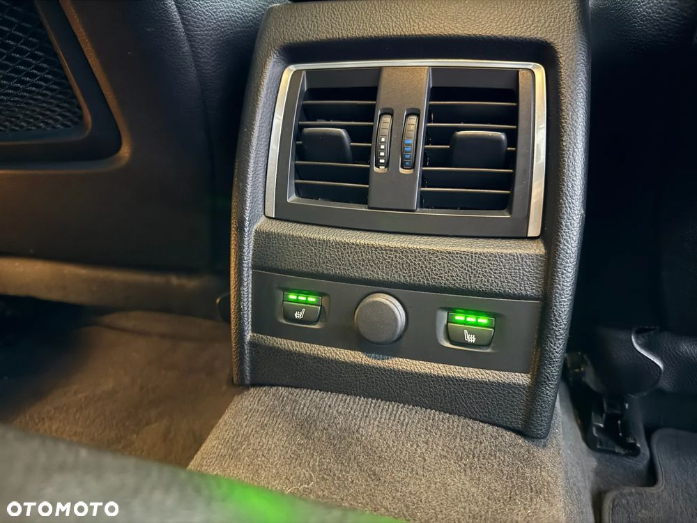 BMW Seria 3 320d Edition Luxury Line Purity - 23