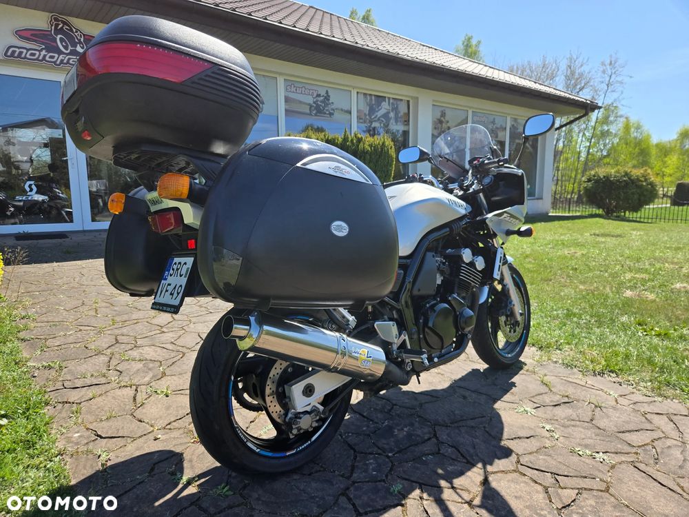 Yamaha FZS - 3