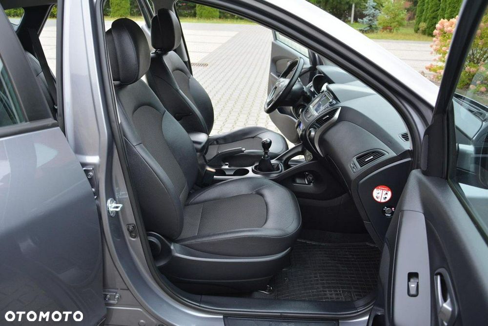 Hyundai ix35 1.7 CRDi 2WD Fifa World Cup Edition - 16