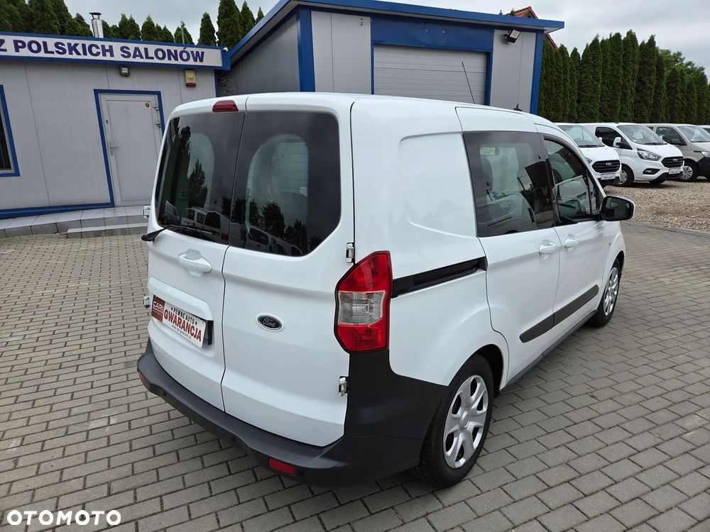 Ford Transit Courier - 7