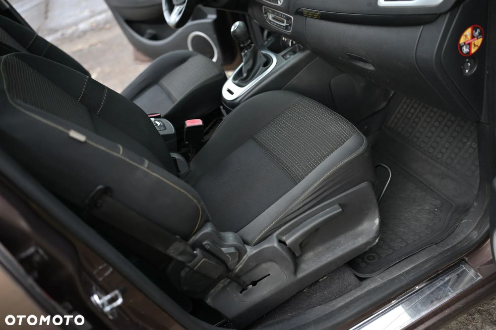 Renault Scenic 1.9 dCi Confort Expression - 28