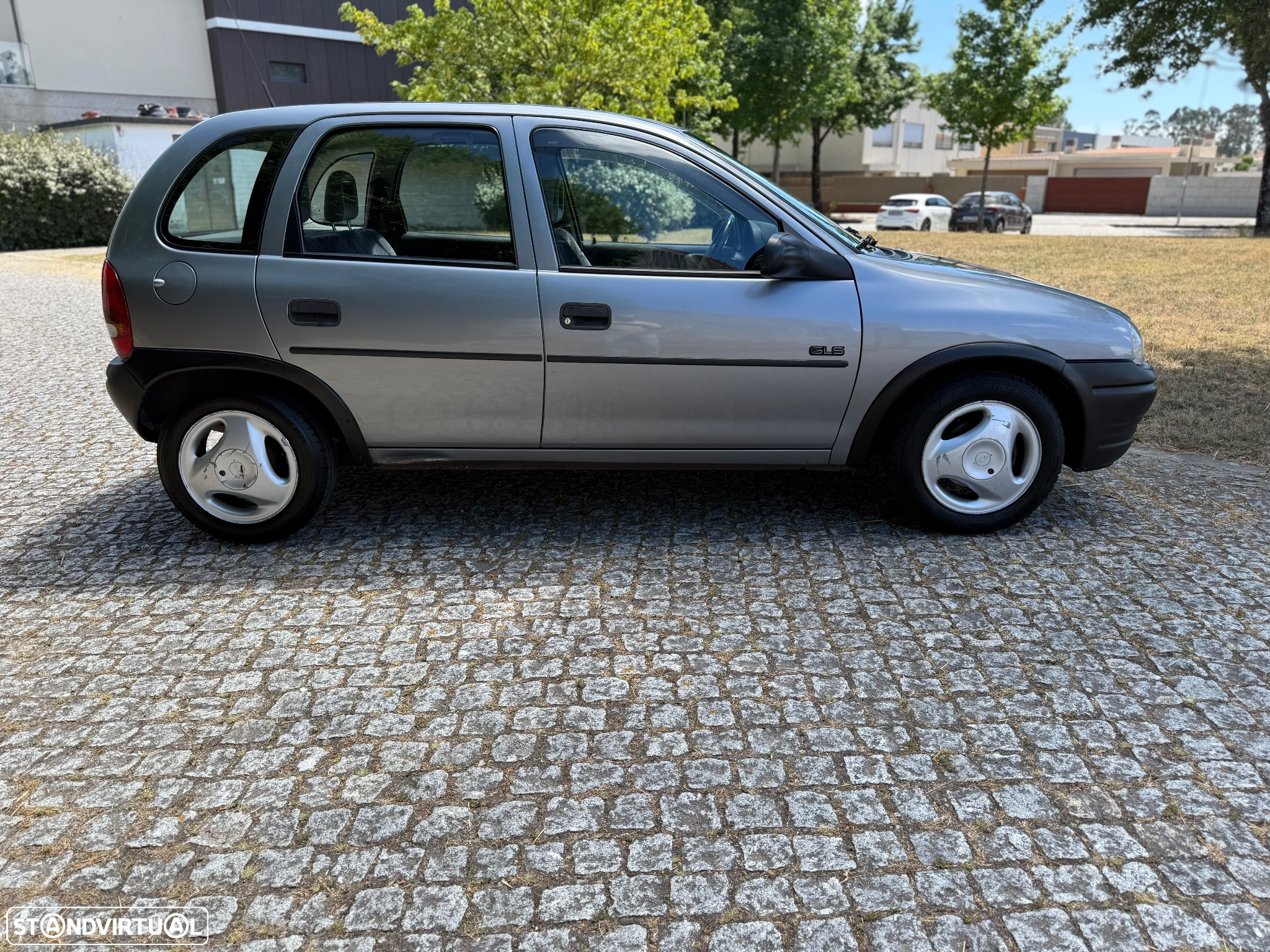 Opel Corsa 1.4 16V GLS - 5
