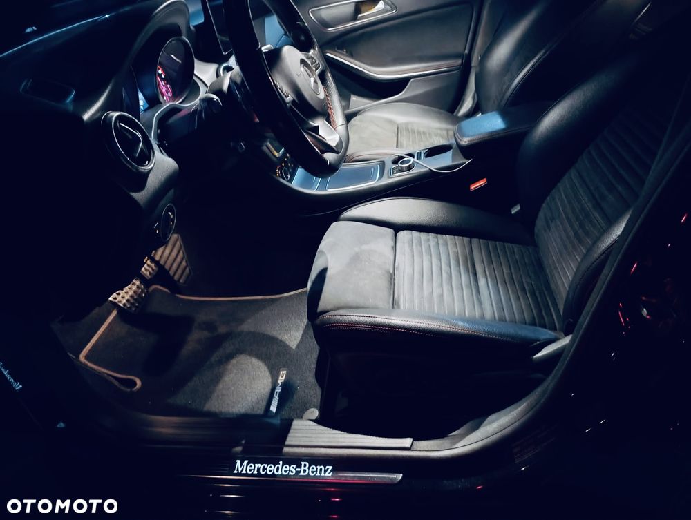 Mercedes-Benz CLA 180 7G-DCT AMG Line - 15