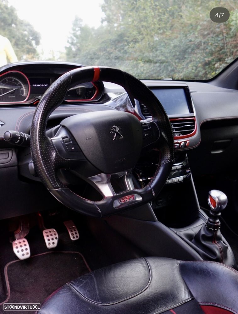Peugeot 208 GTI 200 THP - 7