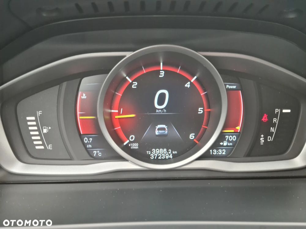 Volvo V60 D4 Drive-E Momentum - 30