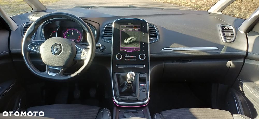 Renault Scenic 1.5 dCi Energy Bose EU6 - 11
