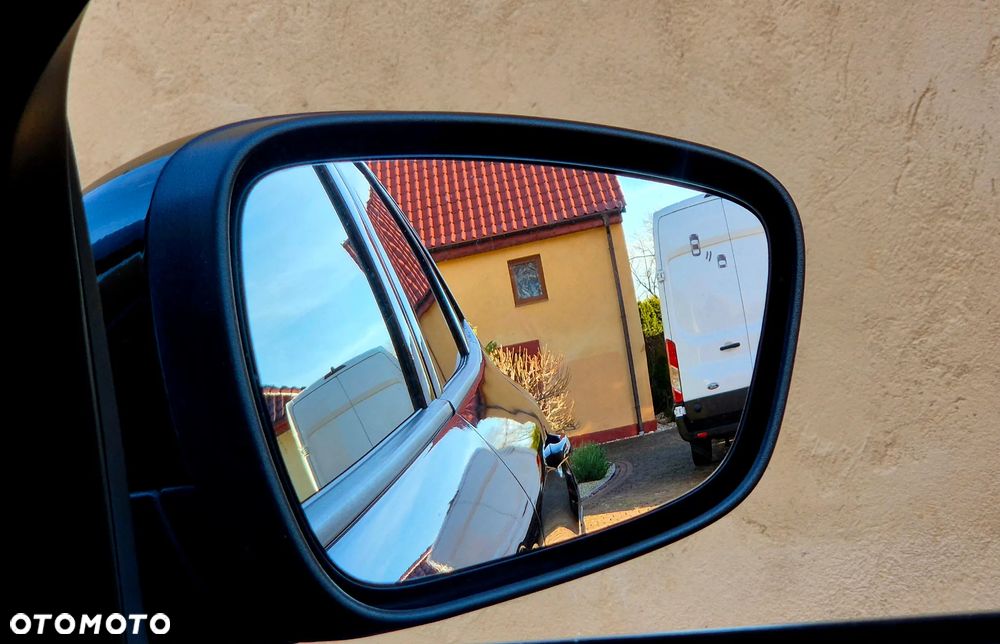 Ford Kuga 2.0 EcoBlue 4x4 TITANIUM X - 36