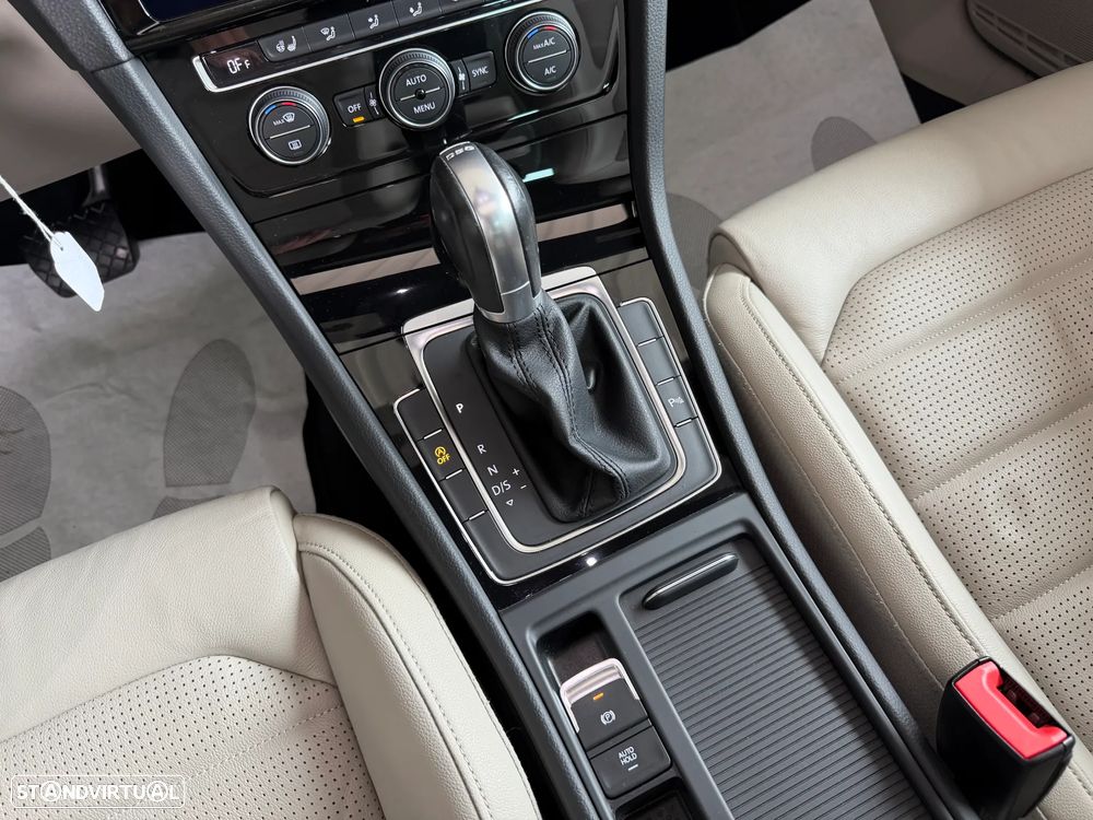 VW Golf 1.5 TSI ACT OPF DSG Highline - 29