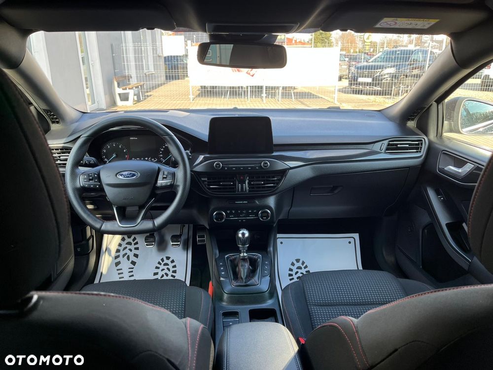 Ford Focus SW 1.5 EcoBoost S&S ST-LINE - 6