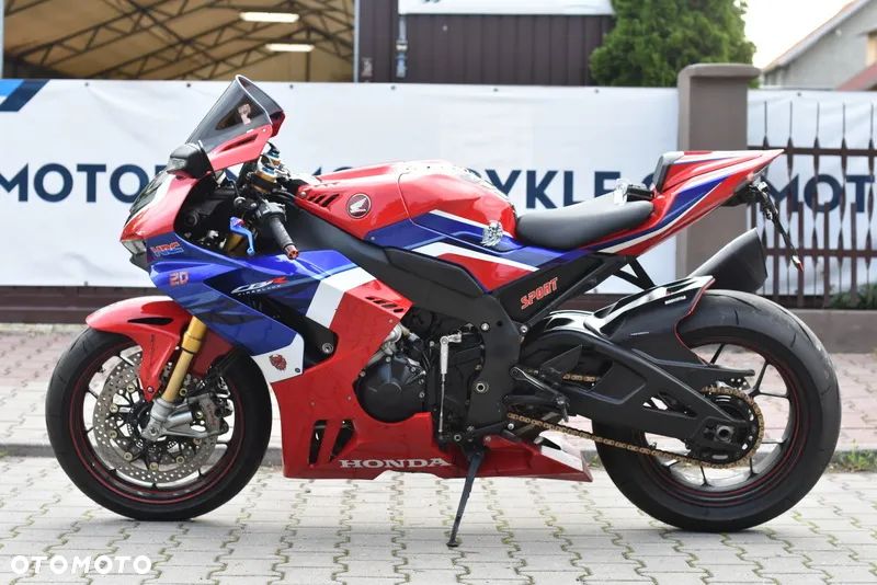 Honda CBR - 23