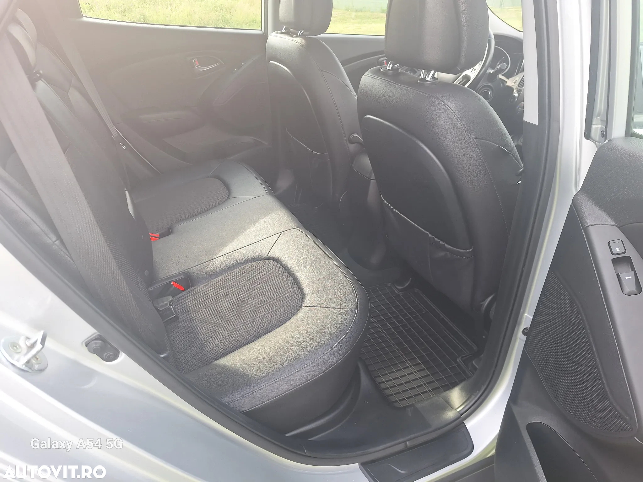 Hyundai ix35 1.7 CRDI 2WD Fifa World Cup Edition - 10