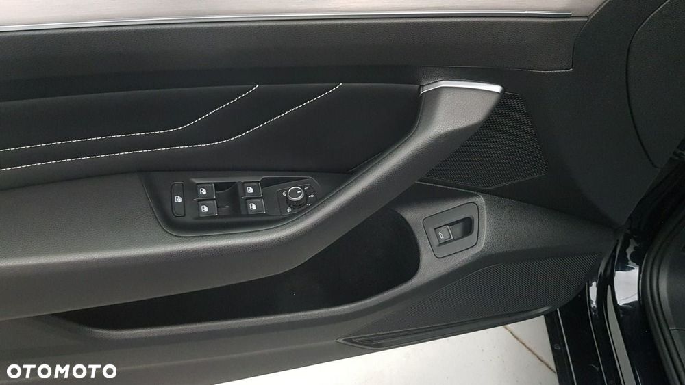 Volkswagen Passat - 19