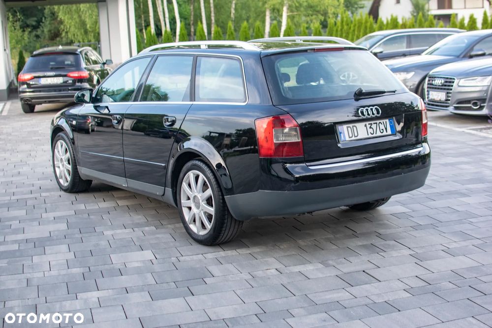 Audi A4 Avant - 25