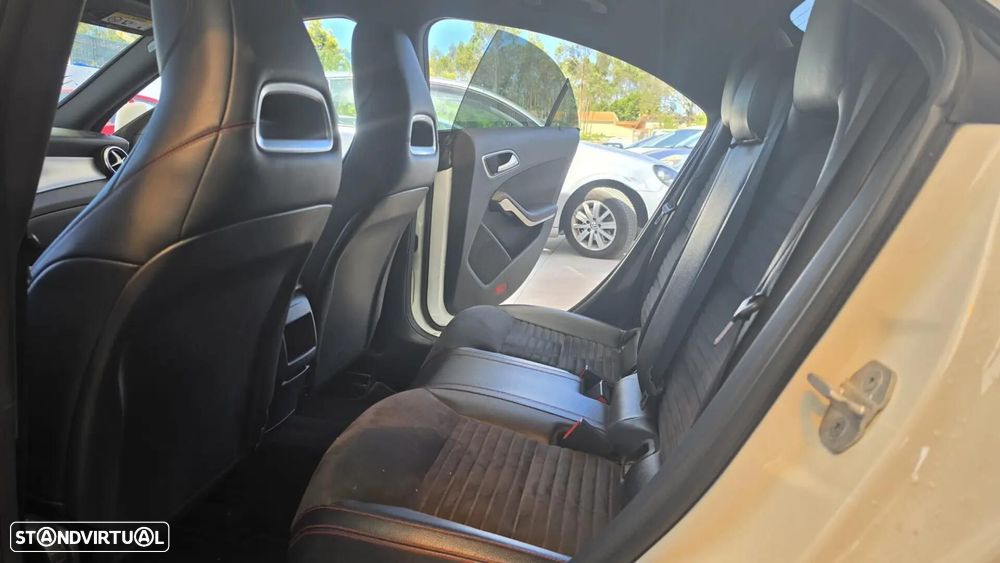 Mercedes-Benz CLA 180 (CDI) d AMG Line - 11