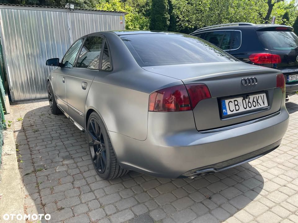 Audi A4 Limousine 2.0 TDI - 4