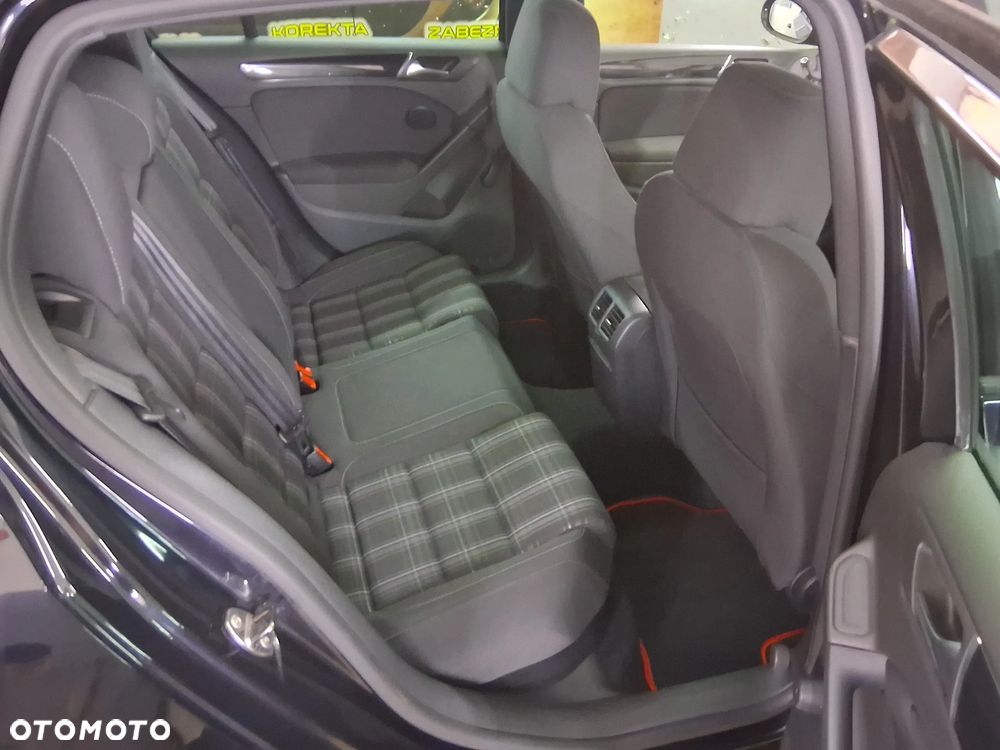 Volkswagen Golf VI 2.0 TDI GTD - 15