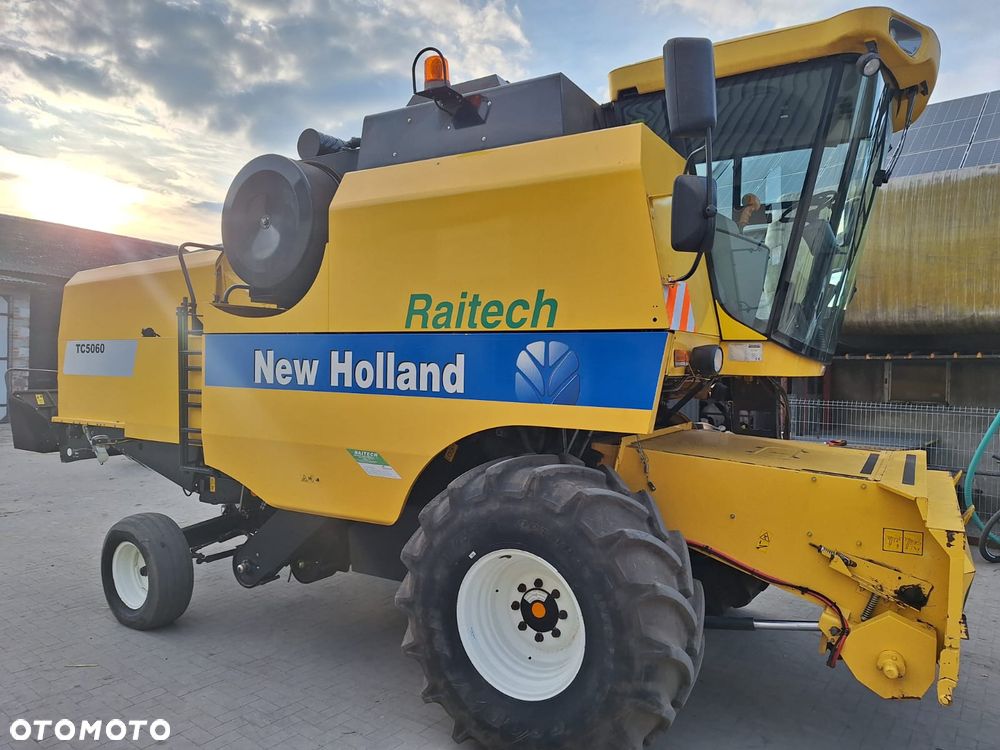 New Holland TC5060 - 1